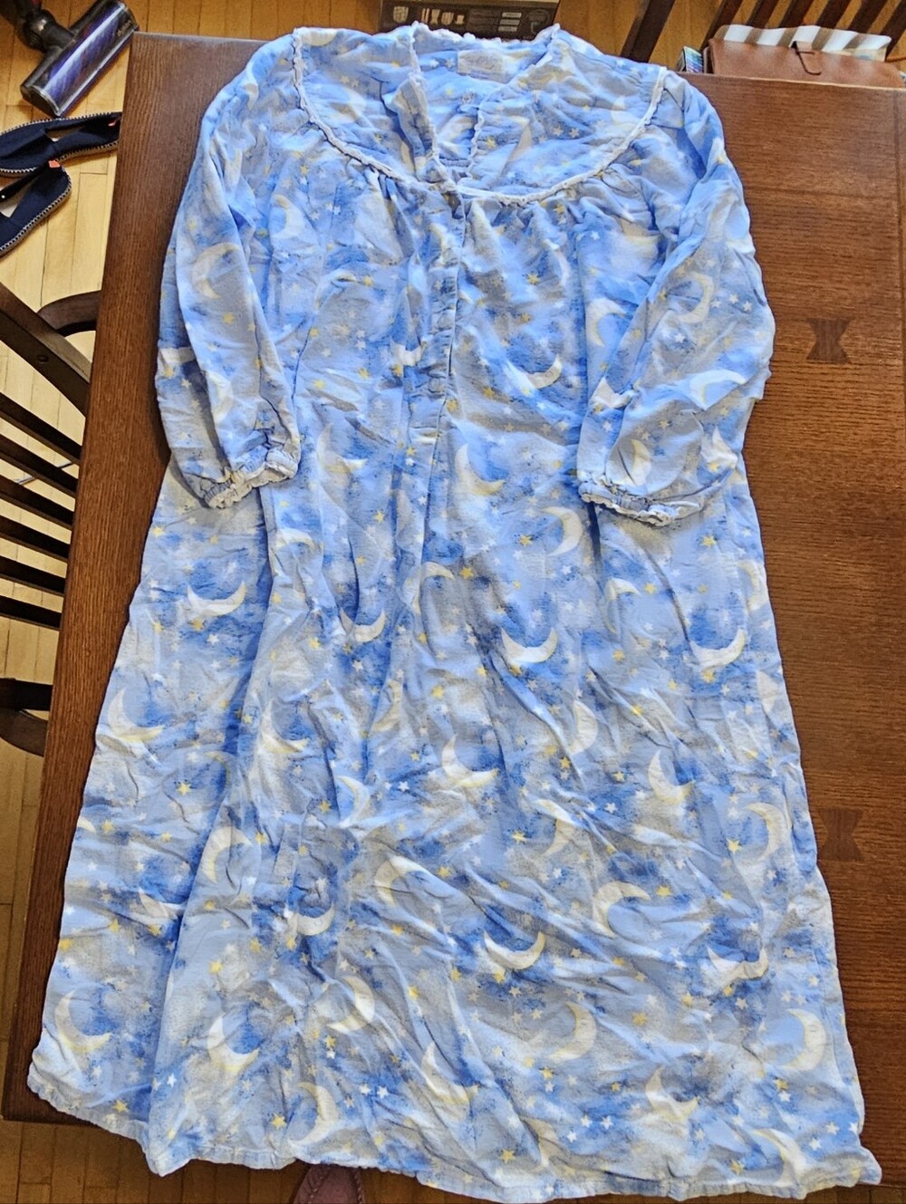 Lanz Of Salzburg Moon And Stsrs Flannel Nightgown Medium